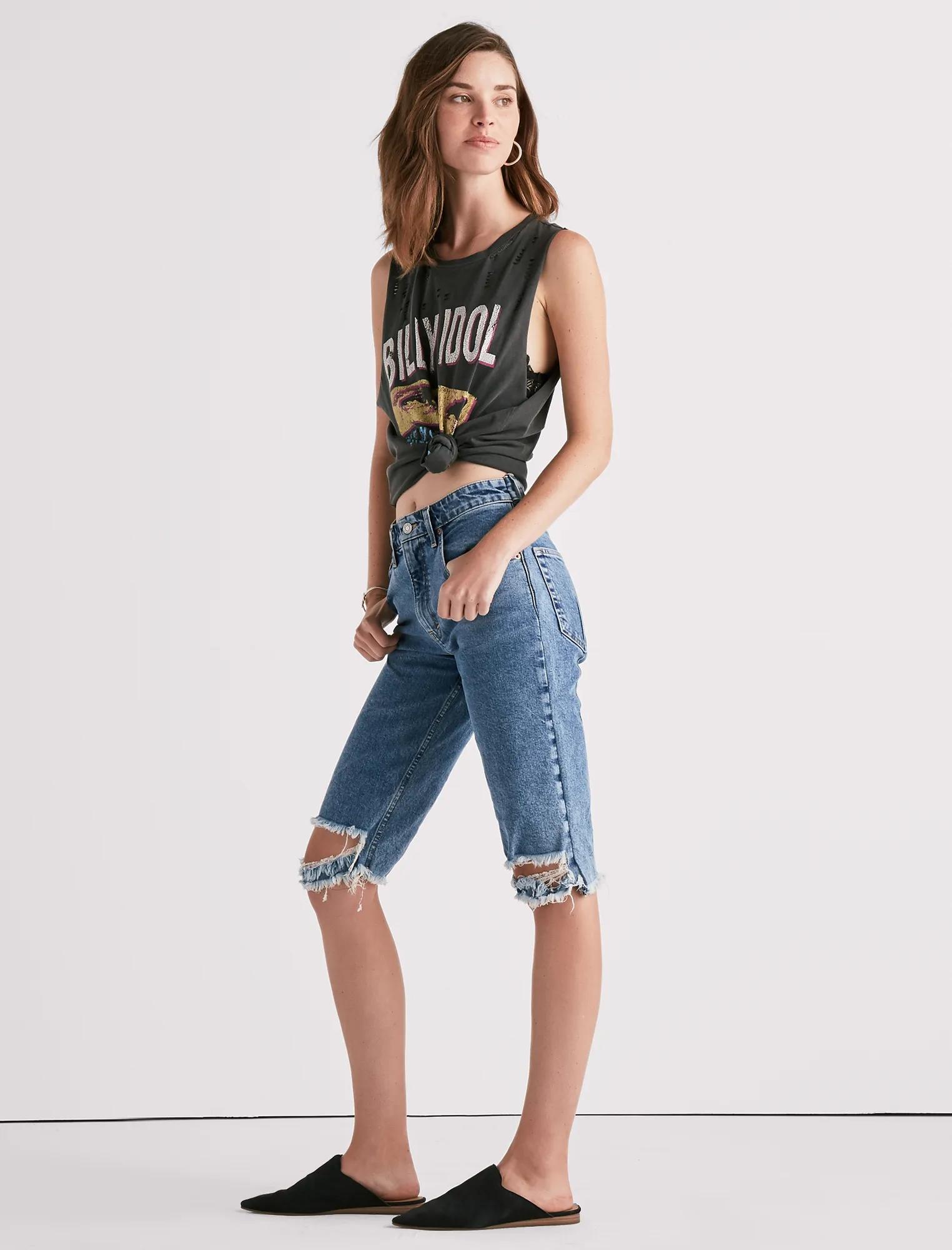BERMUDA SHORT WITH DESTROYED HEM, image 2