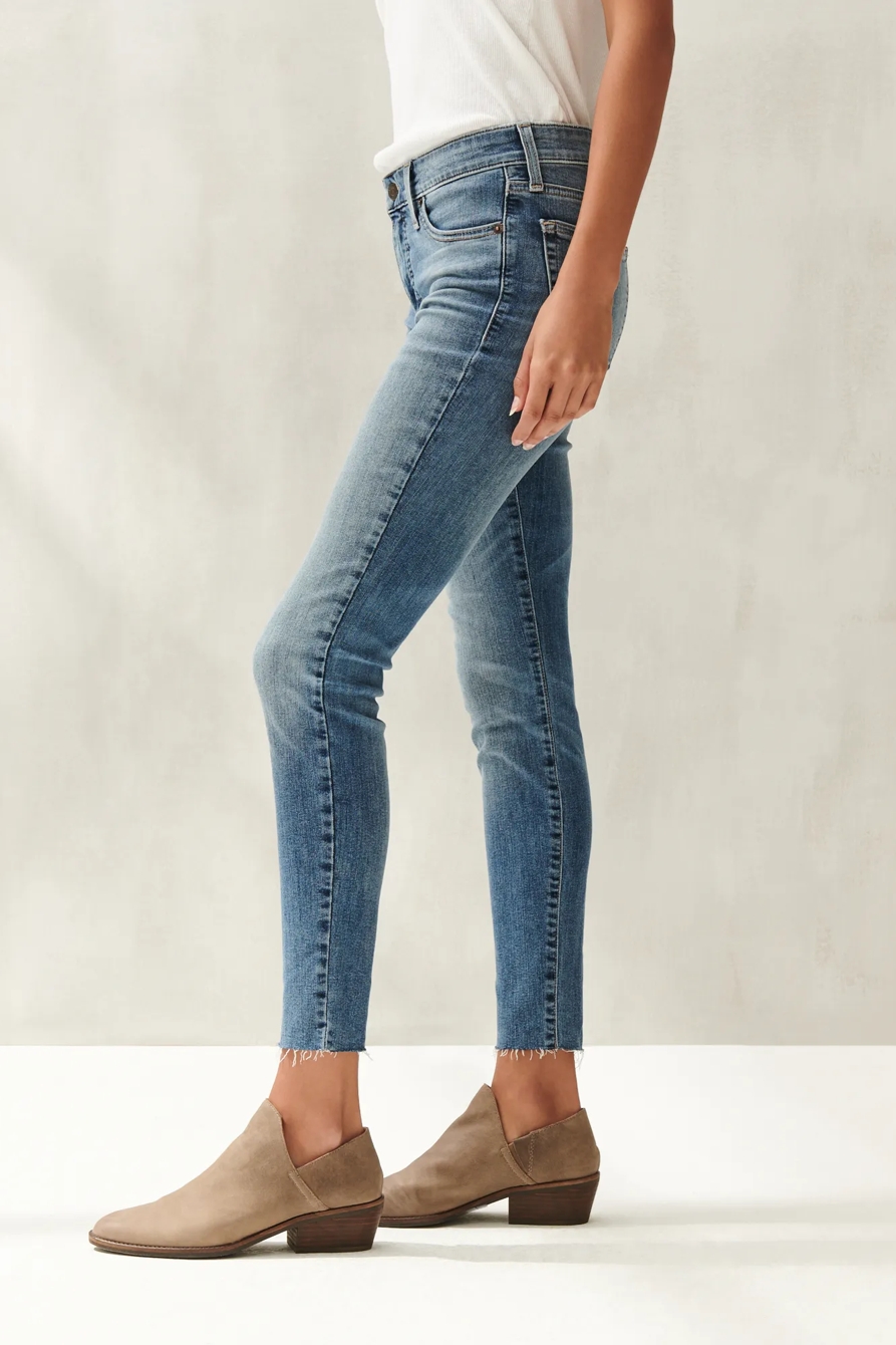 MID RISE AVA SUPER SKINNY JEAN, image 2