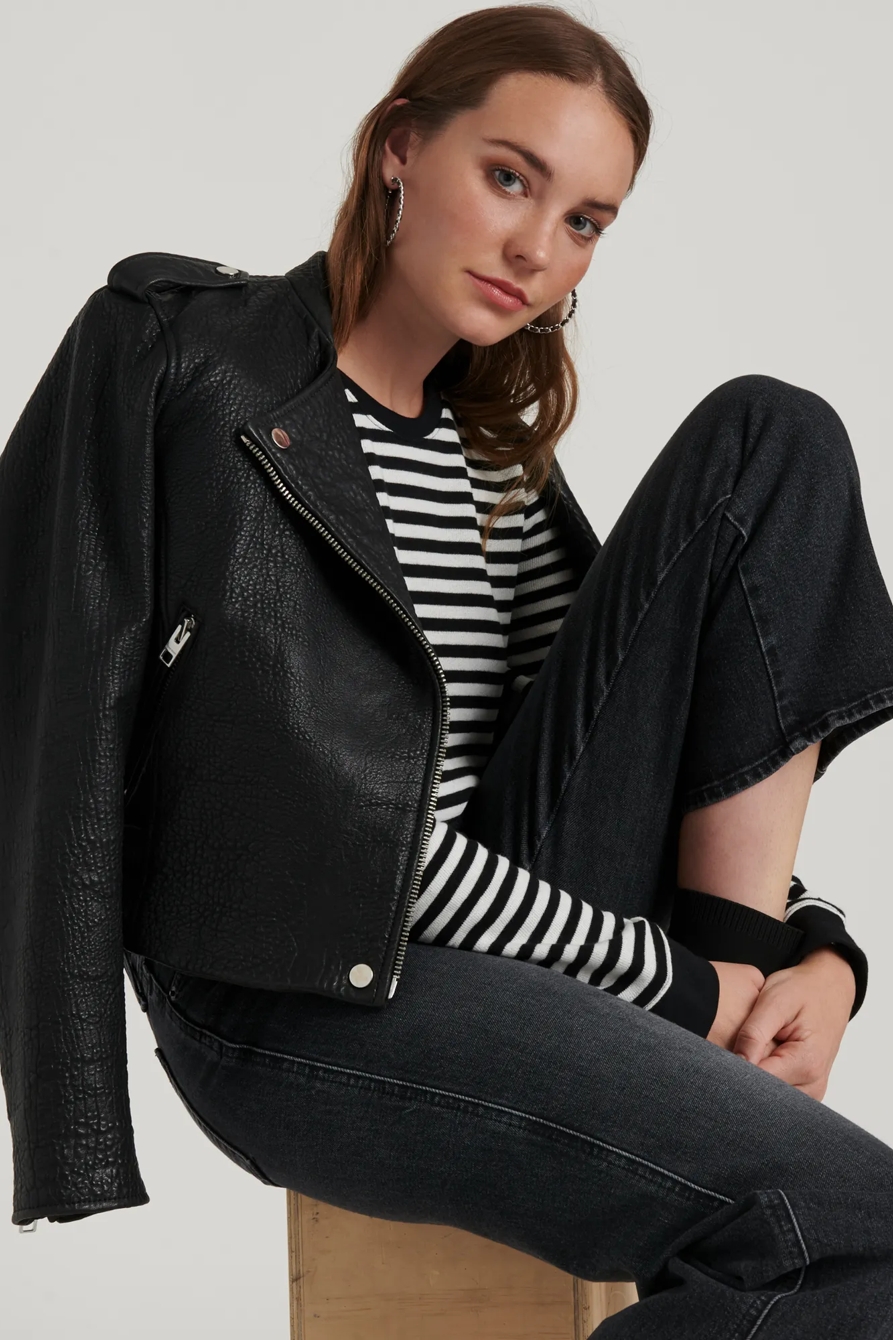MID RISE CROP WIDE LEG JEAN, image 6