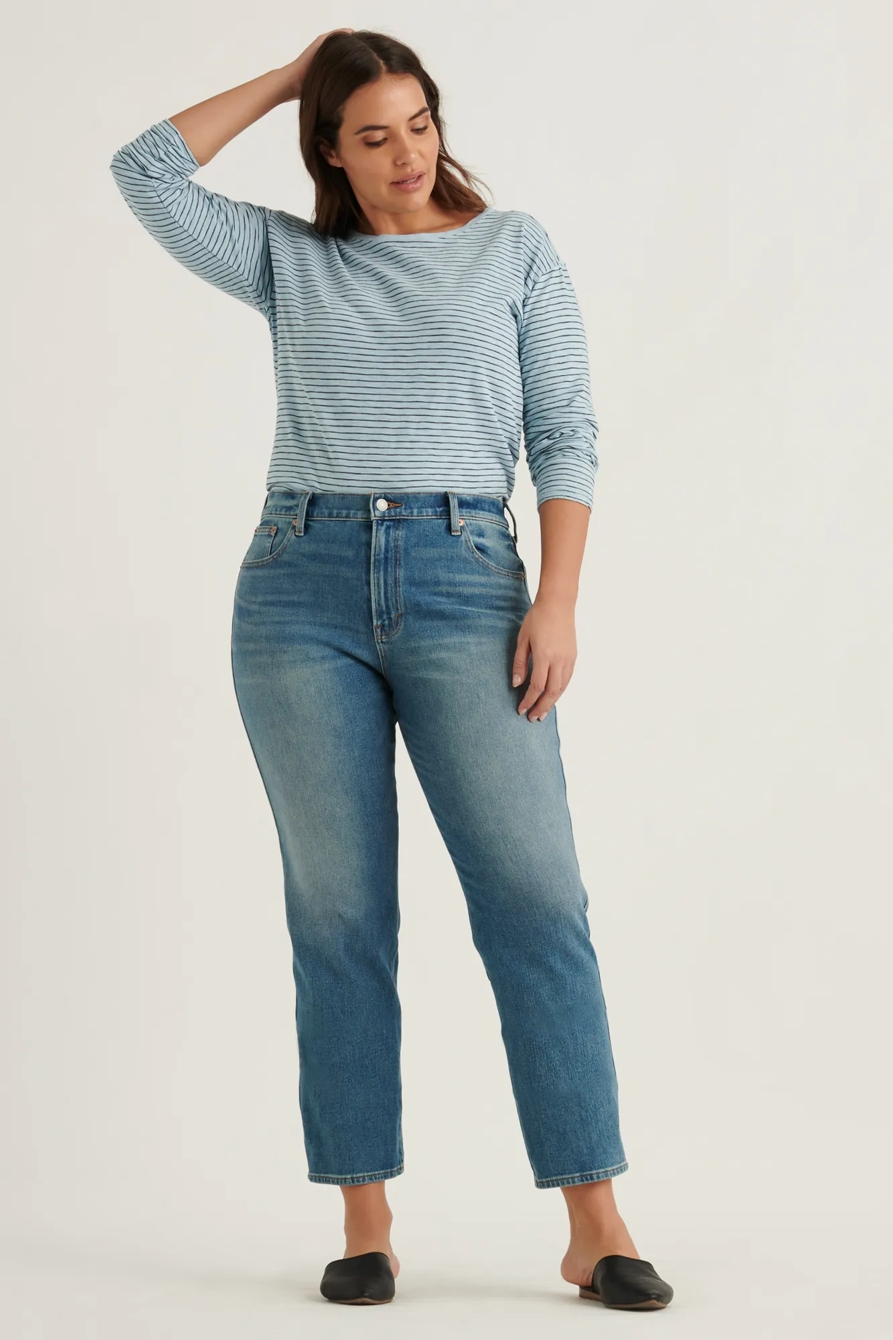 MID RISE AVA CROP MINI BOOT JEAN, image 6