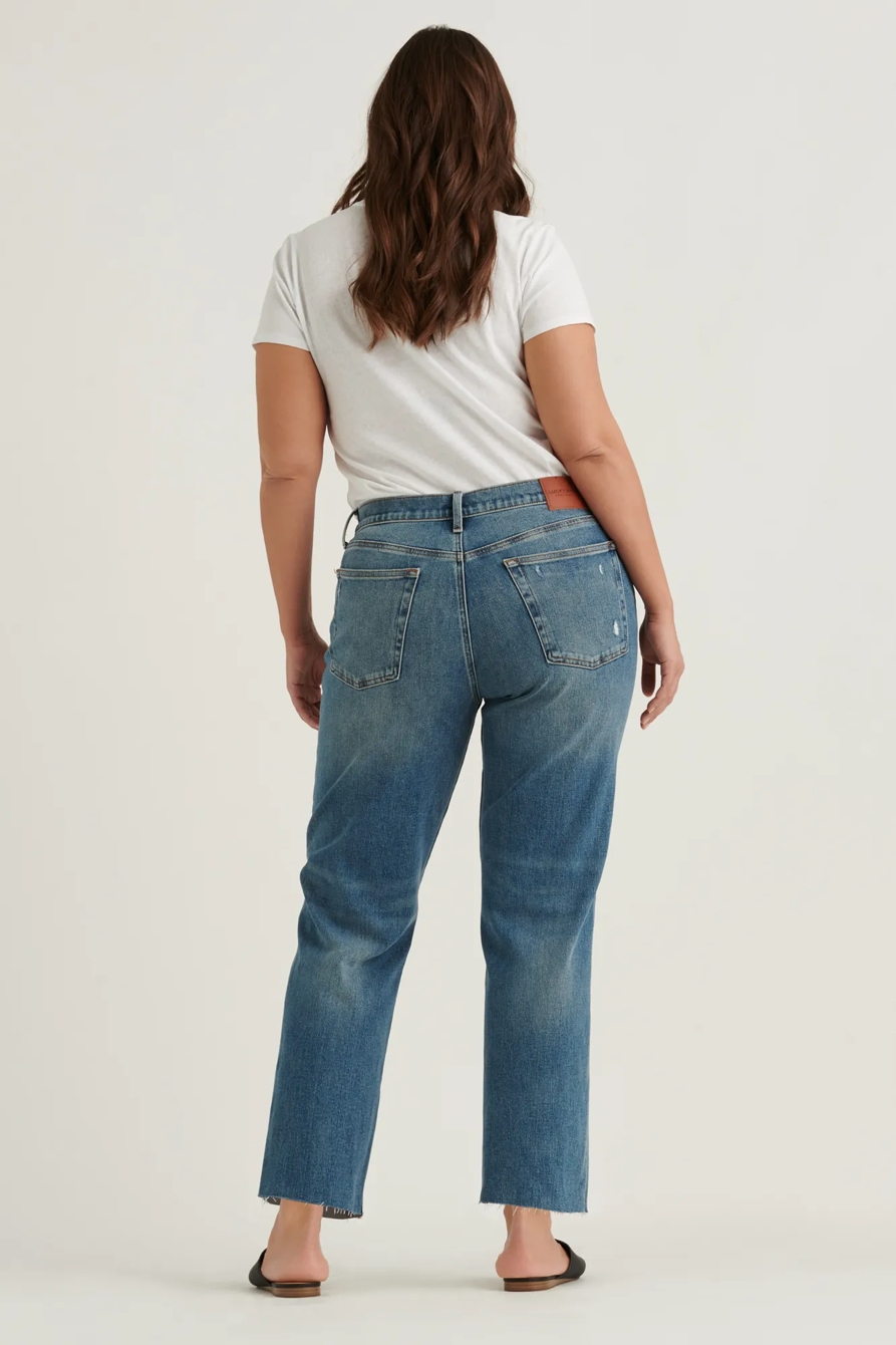 MID RISE BOYFRIEND JEAN, image 6