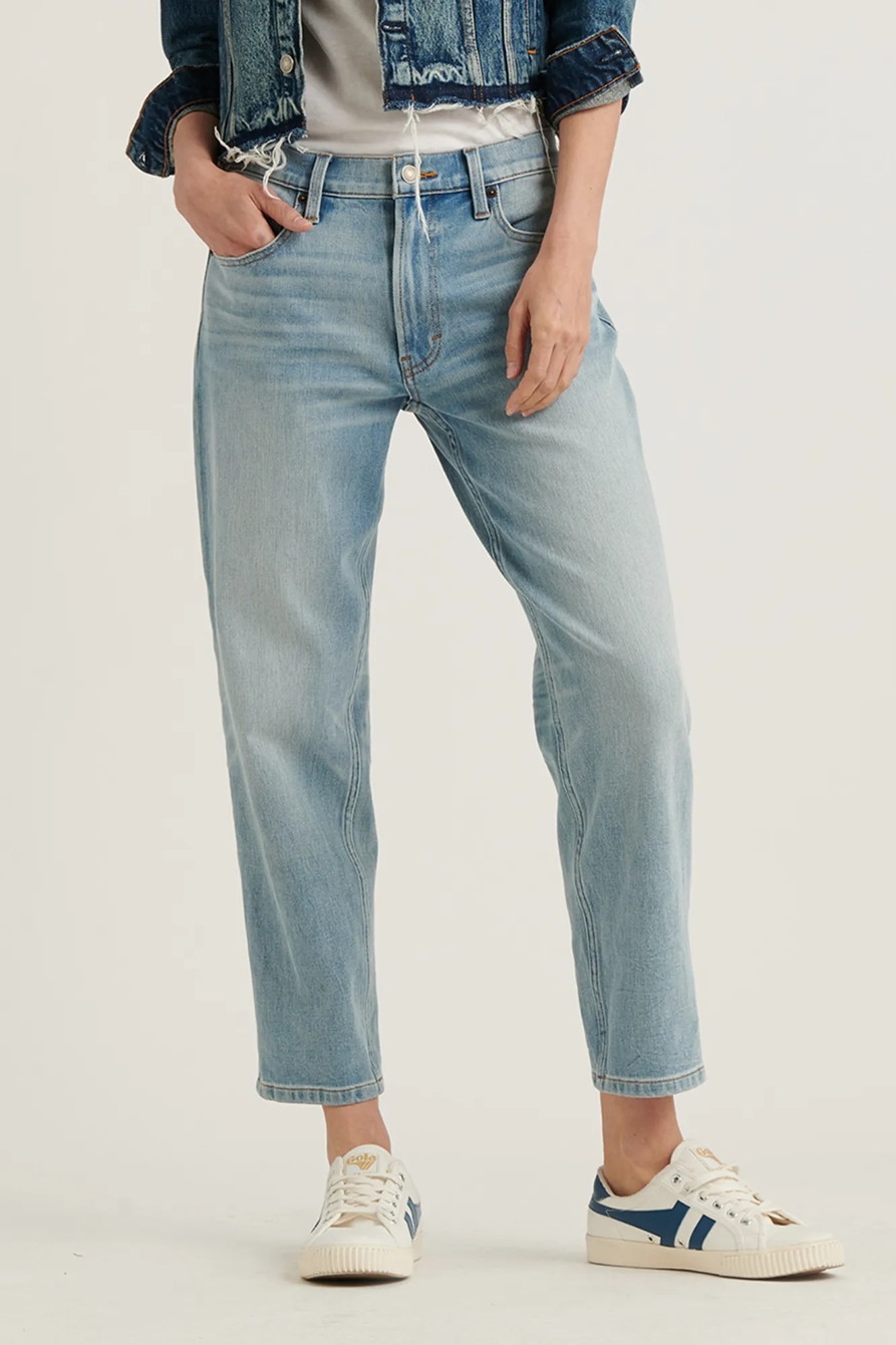 MID RISE BOYFRIEND JEAN, image 4