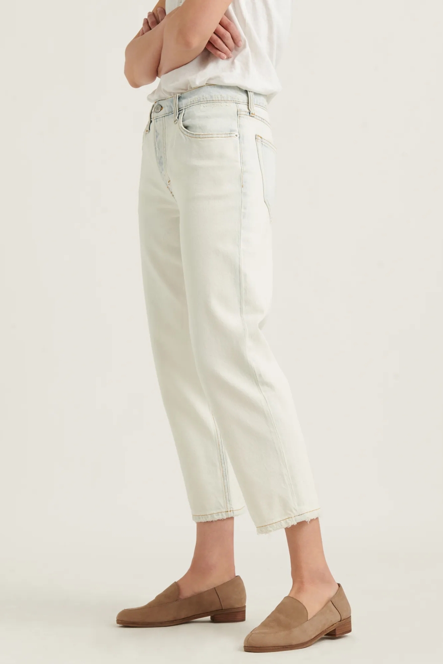 MID RISE BOYFRIEND JEAN, image 2