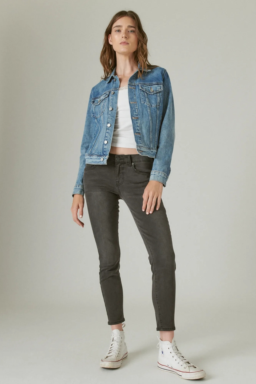 TOMBOY TRUCKER, image 2