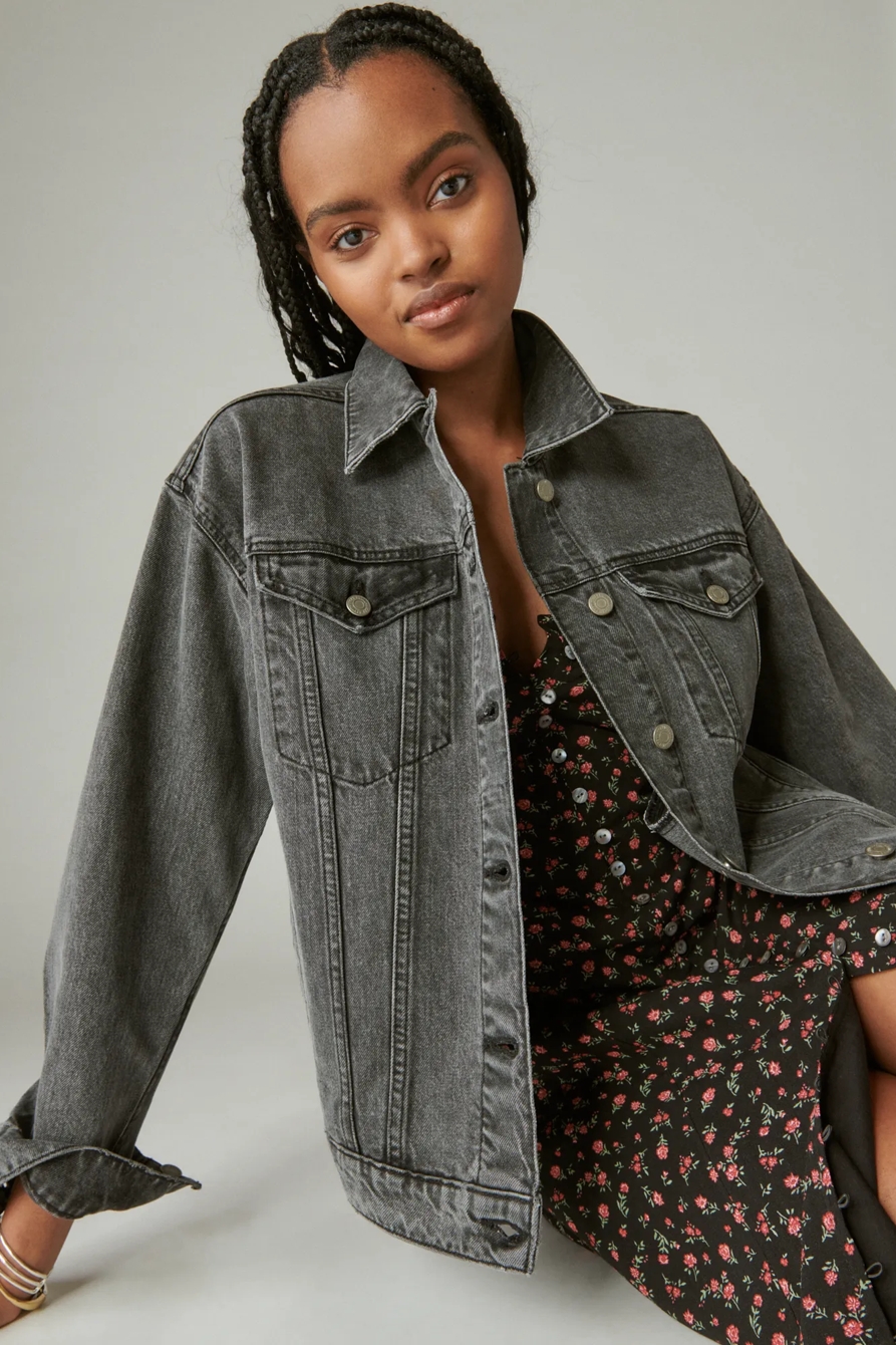 RELAXED DENIM TRUCKER JACKET, image 4