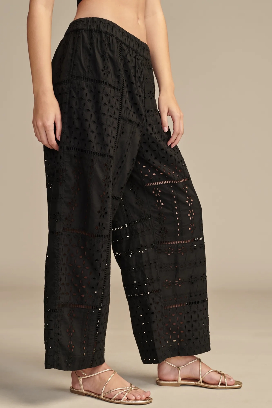 EYELET MATCHBACK PANTS, image 3