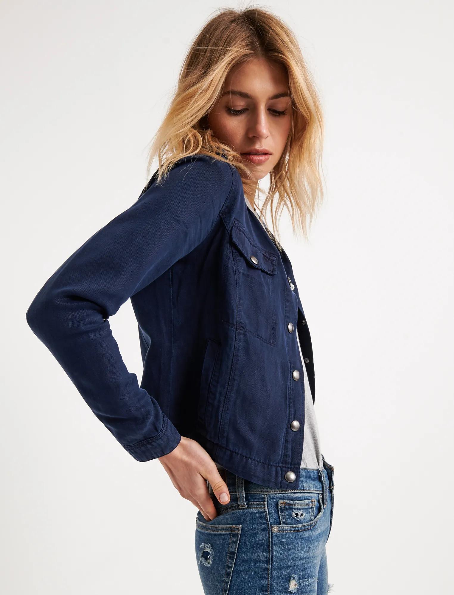 COLLARLESS UTILITY JACKET, image 2