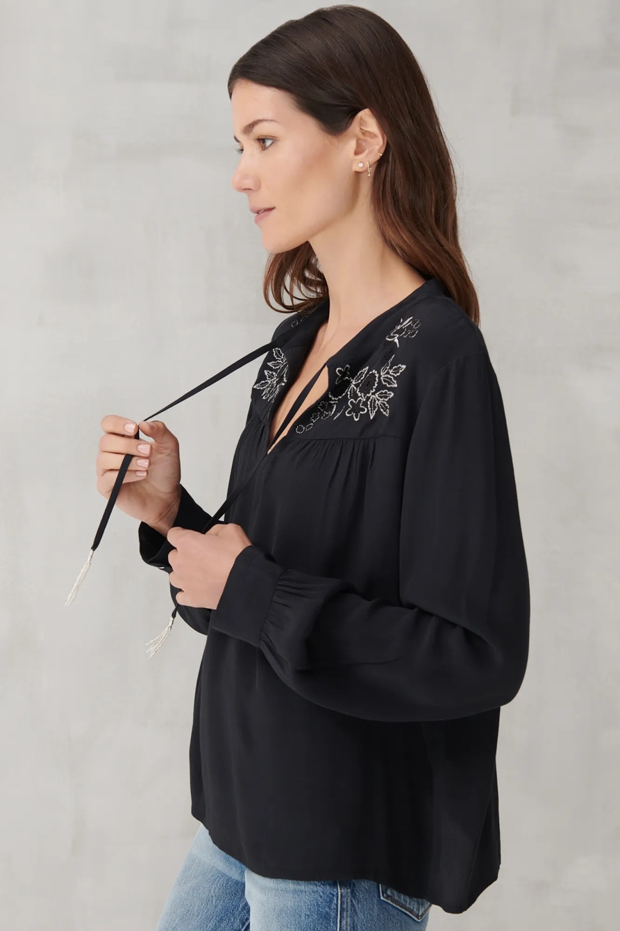 EMBROIDERED SHINE PEASANT TOP, image 3