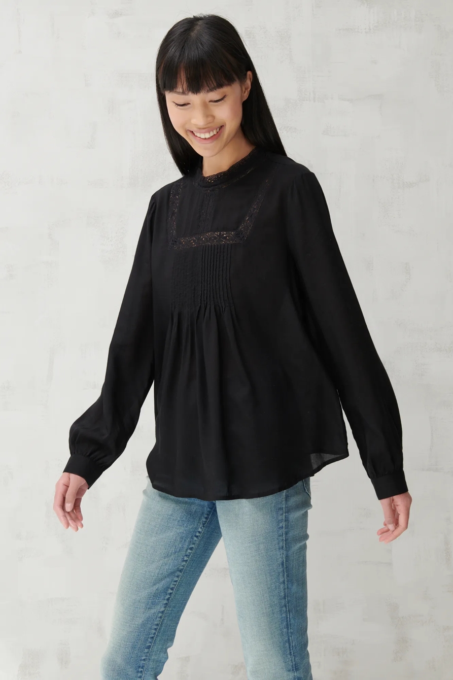 HIGH NECK LACE INSET TOP, image 3