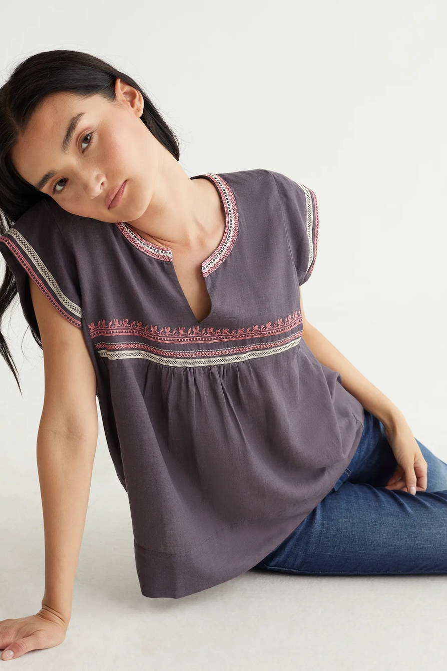 EMBROIDERED WOVEN TOP, image 6