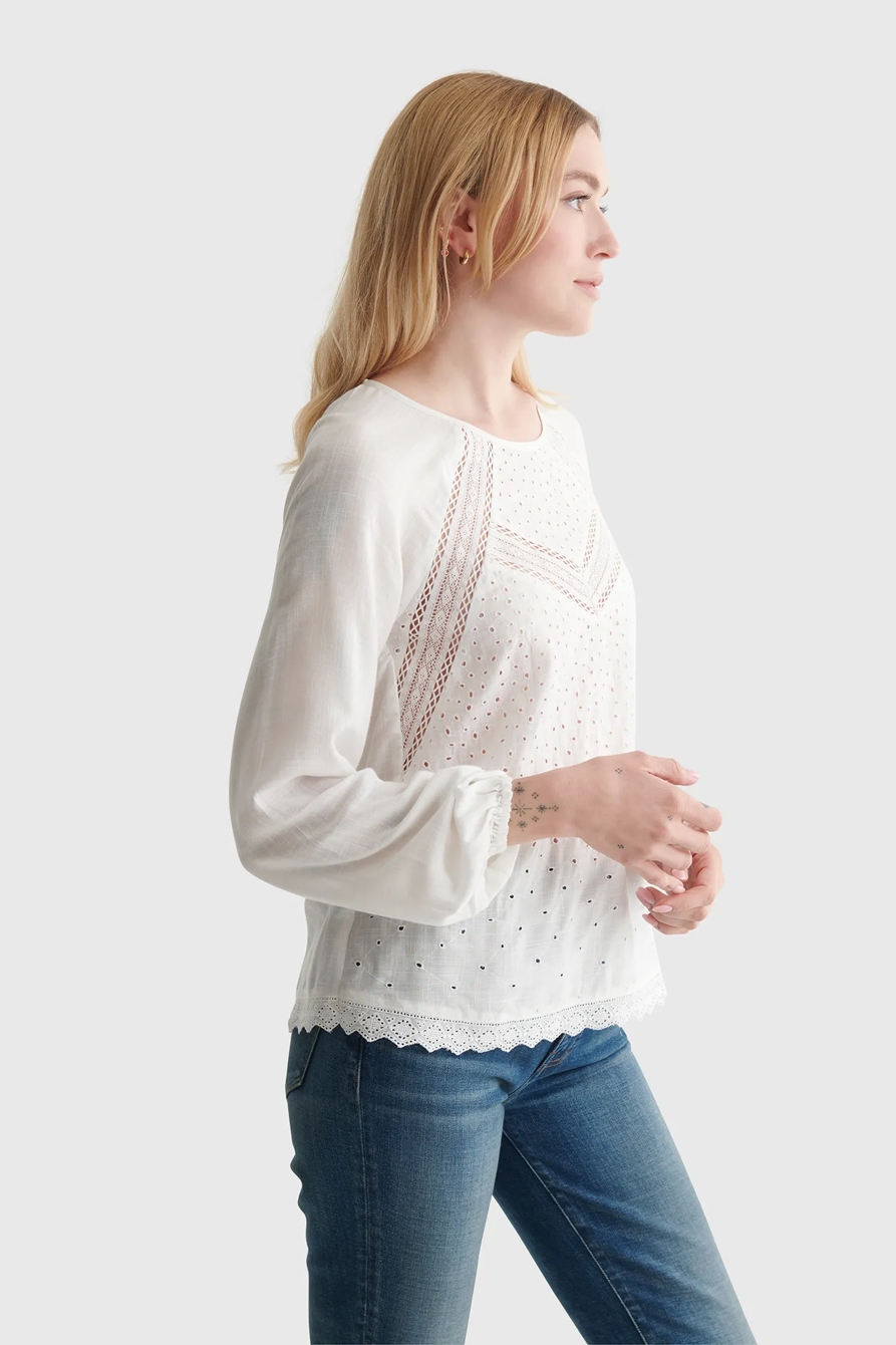 EYELET WOVEN TOP, image 3