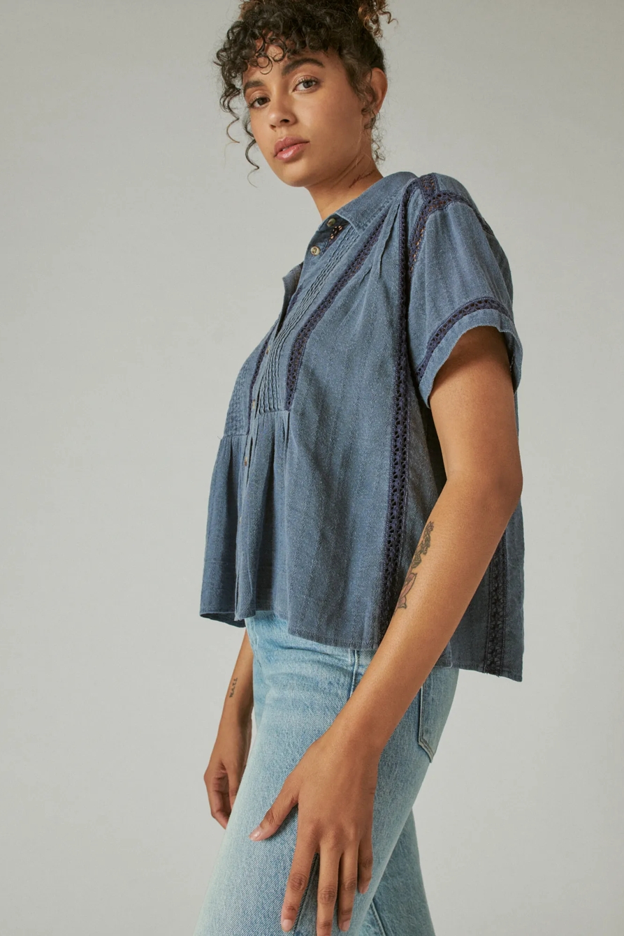 SHORT SLEEVE LACE INSET SHIRT | Lucky Brand