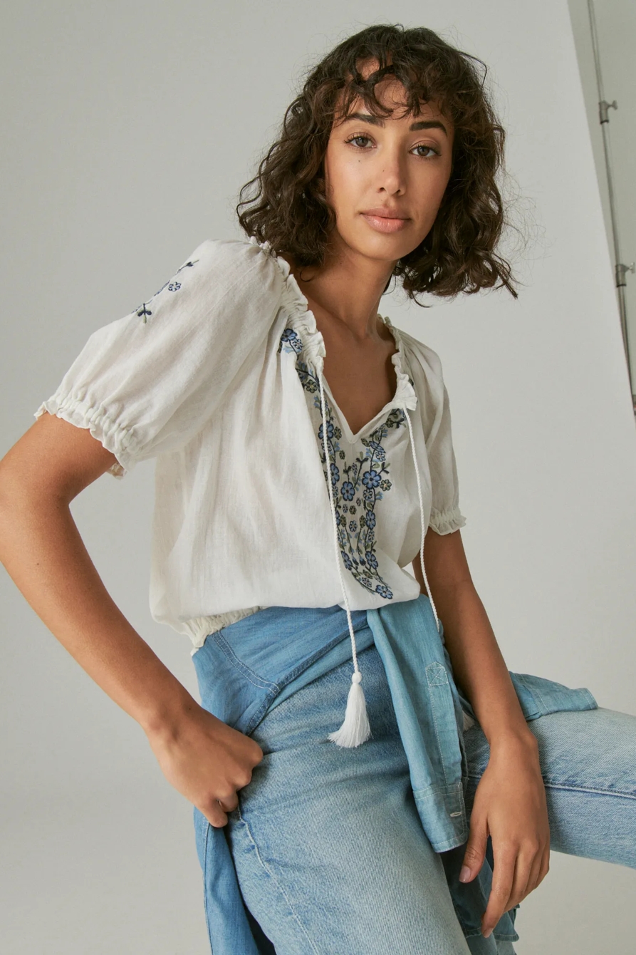 EMBROIDERED SHORT SLEEVE PEASANT, image 7