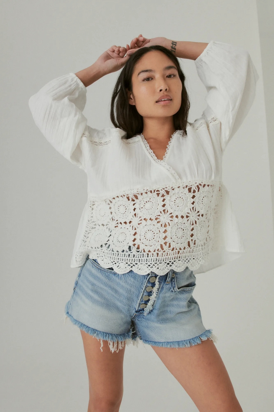 LONG SLEEVE CROCHET TOP, image 2