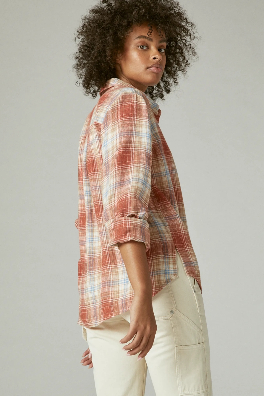 THE PLAID BOYFRIEND FLANNEL BUTTON-DOWN SHIRT, image 4