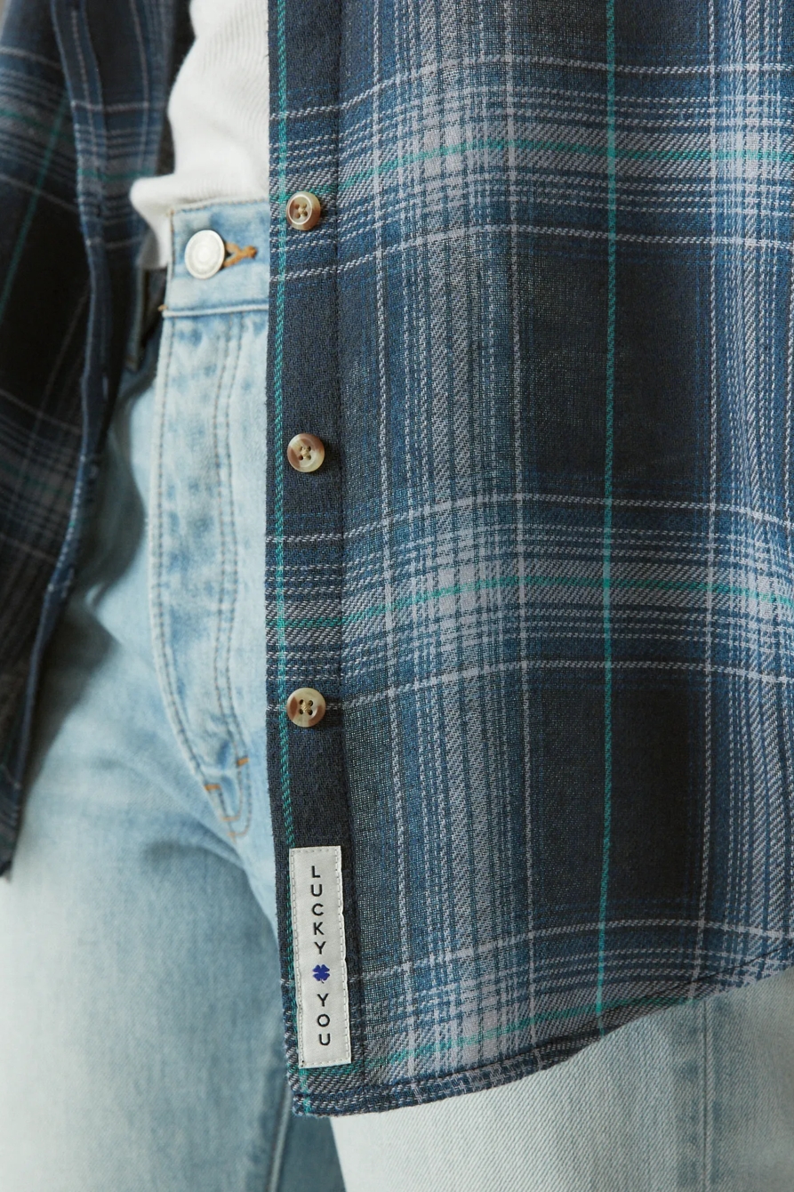 THE PLAID BOYFRIEND FLANNEL BUTTON-DOWN SHIRT, image 5