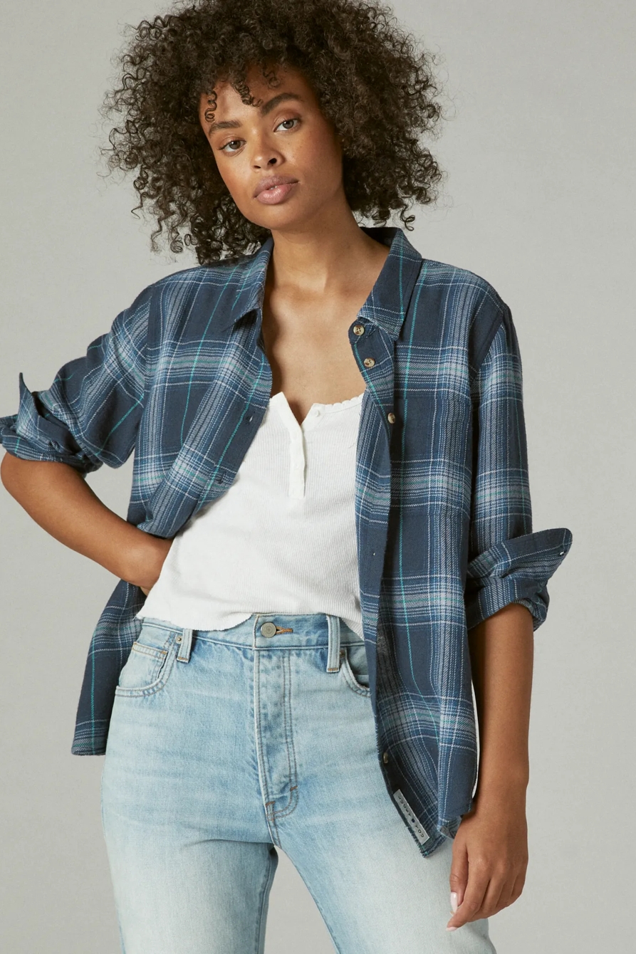 THE PLAID BOYFRIEND FLANNEL BUTTON-DOWN SHIRT, image 6
