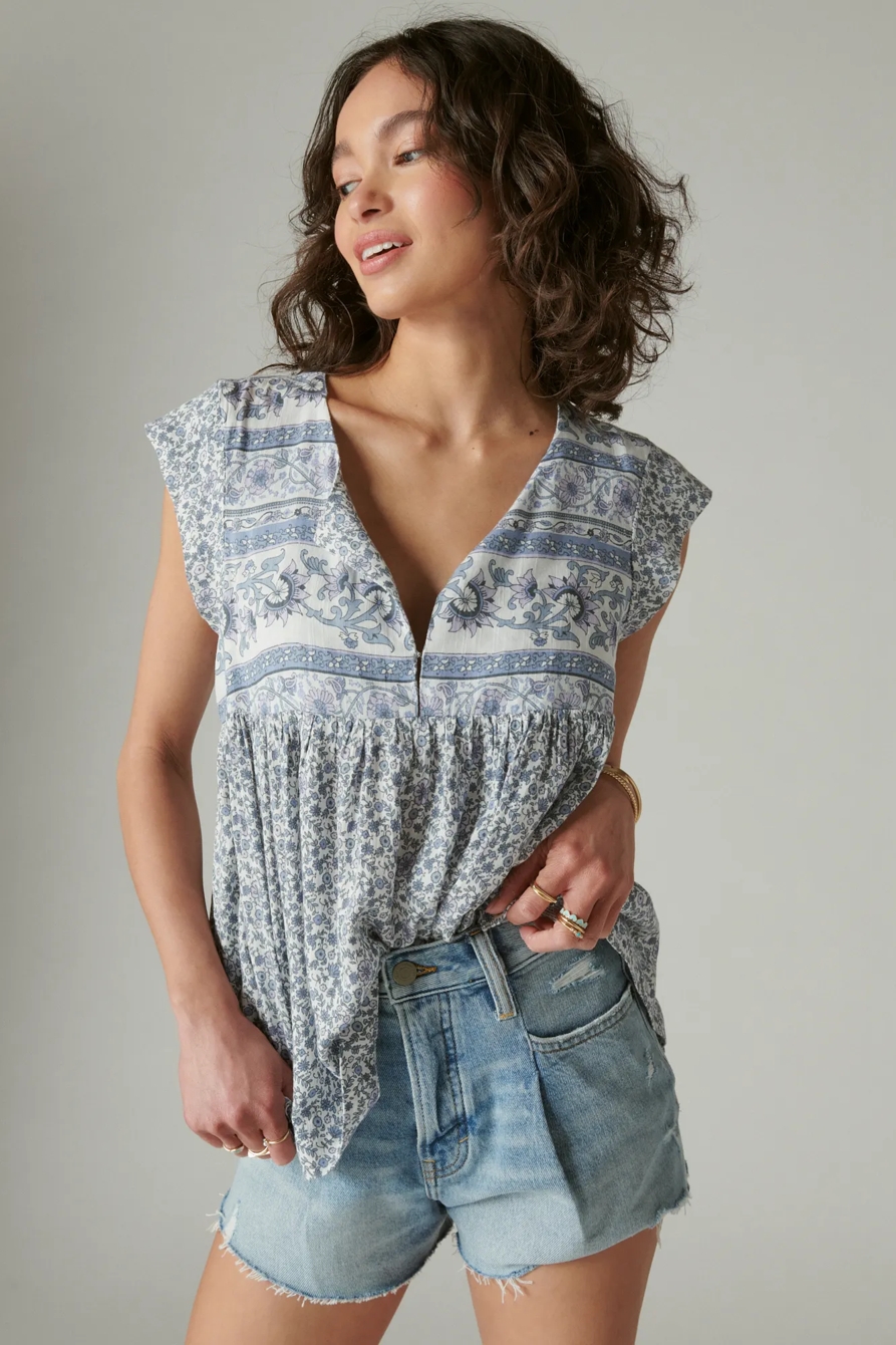 PRINTED FLUTTER SLEEVE TOP, image 2