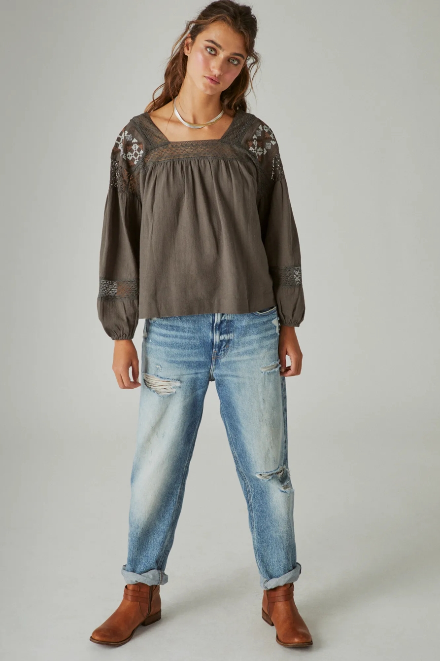 EMBROIDERED SHOULDER TOP, image 4