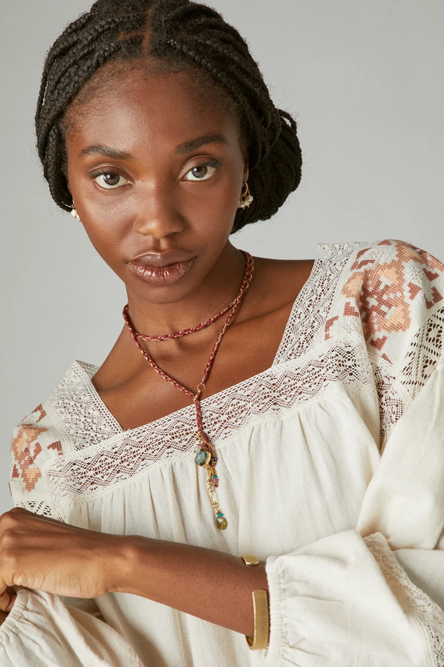 EMBROIDERED SHOULDER TOP, image 3