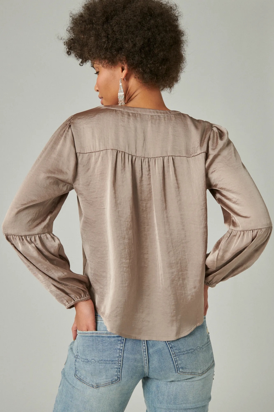 LONG SLEEVE LACE UP BLOUSE, image 3