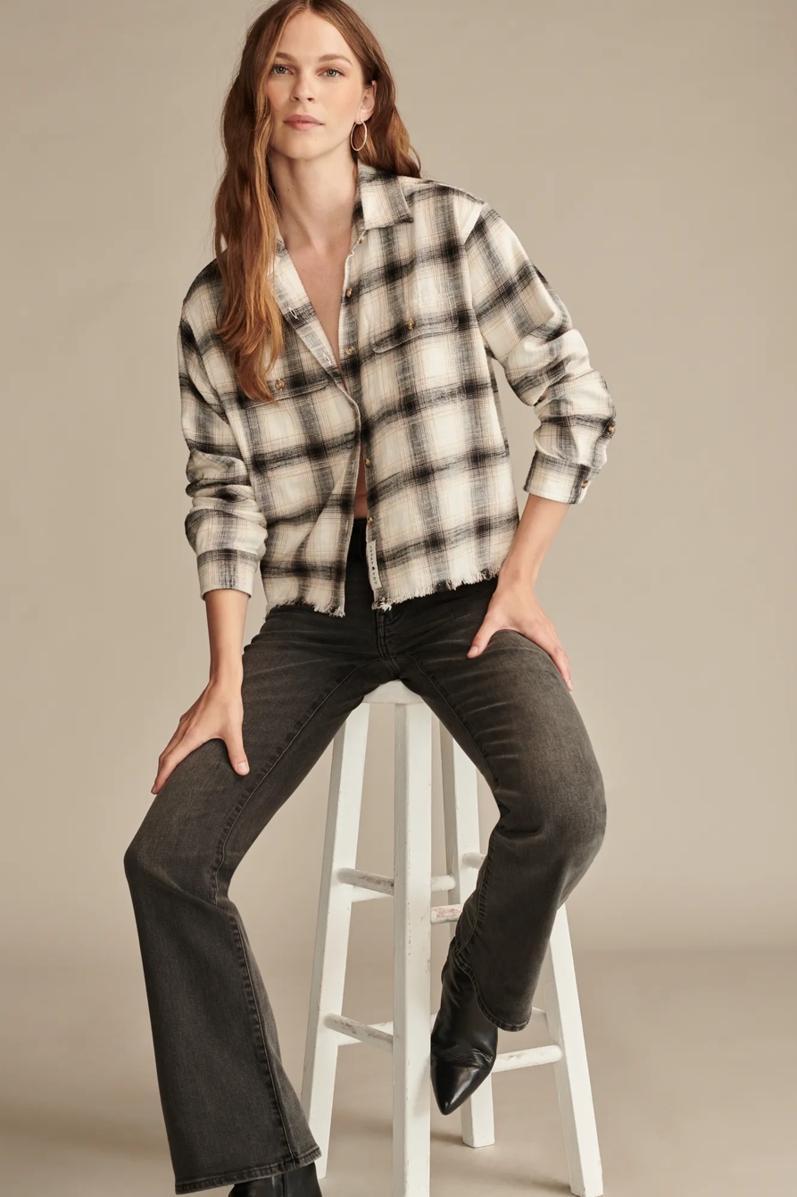 RAW EDGE FLANNEL CROPPED BUTTON DOWN SHIRT, image 5