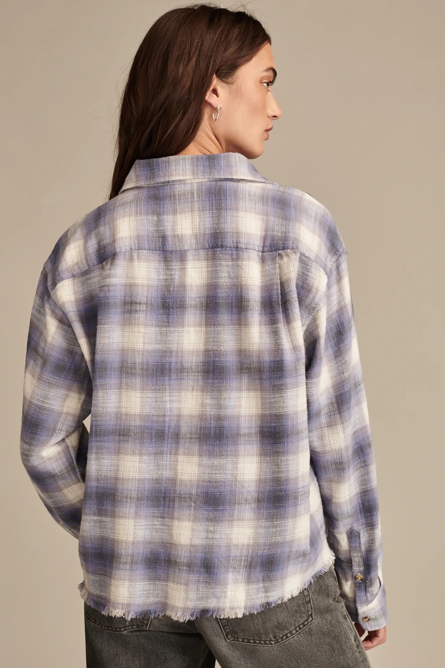 RAW EDGE FLANNEL CROPPED BUTTON DOWN SHIRT, image 4