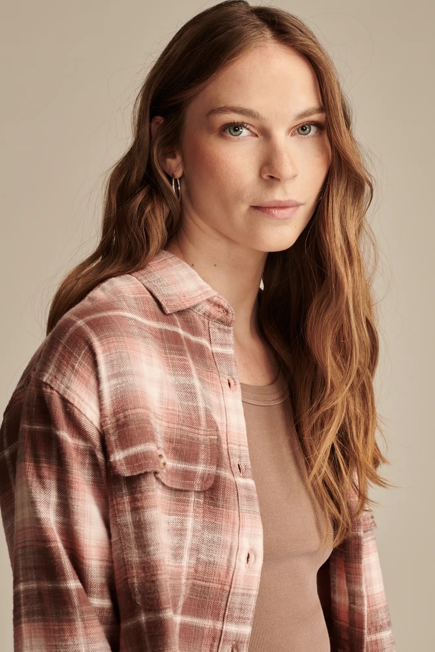 RAW EDGE FLANNEL CROPPED BUTTON DOWN SHIRT, image 2