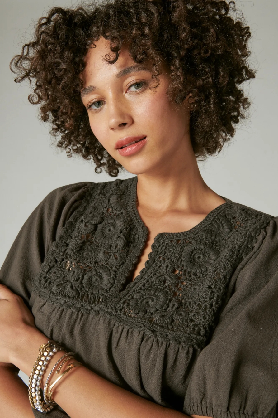 CROCHET SHORT SLEEVE PEASANT TOP, image 2