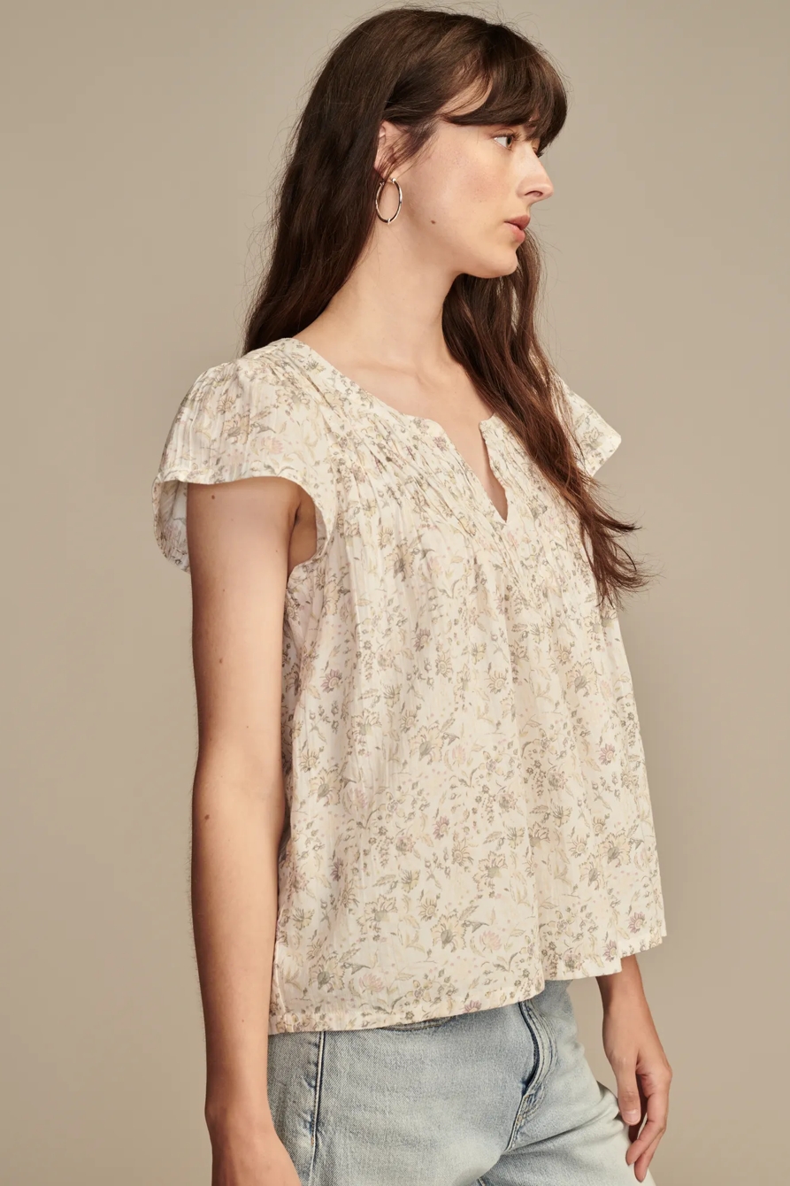 WIDE SMOCKED FLUTTER SLEEVE TOP, image 3