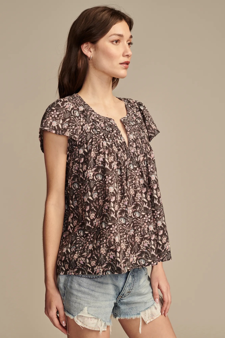 WIDE SMOCKED FLUTTER SLEEVE TOP, image 3