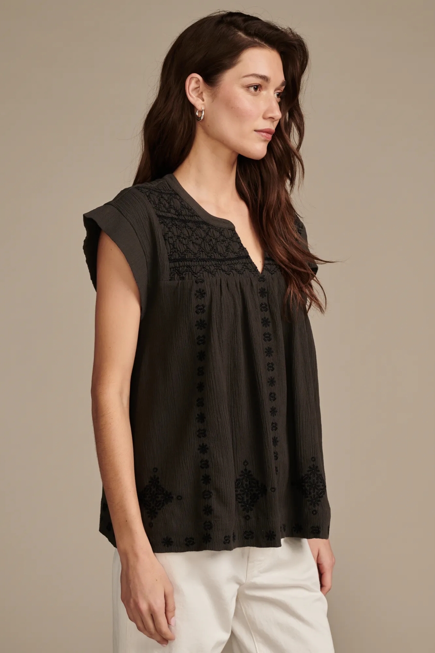 SHORT SLEEVE SMOCKED BLOUSE, image 3