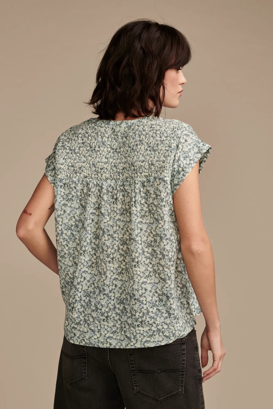 SHORT SLEEVE SMOCKED BLOUSE, image 4