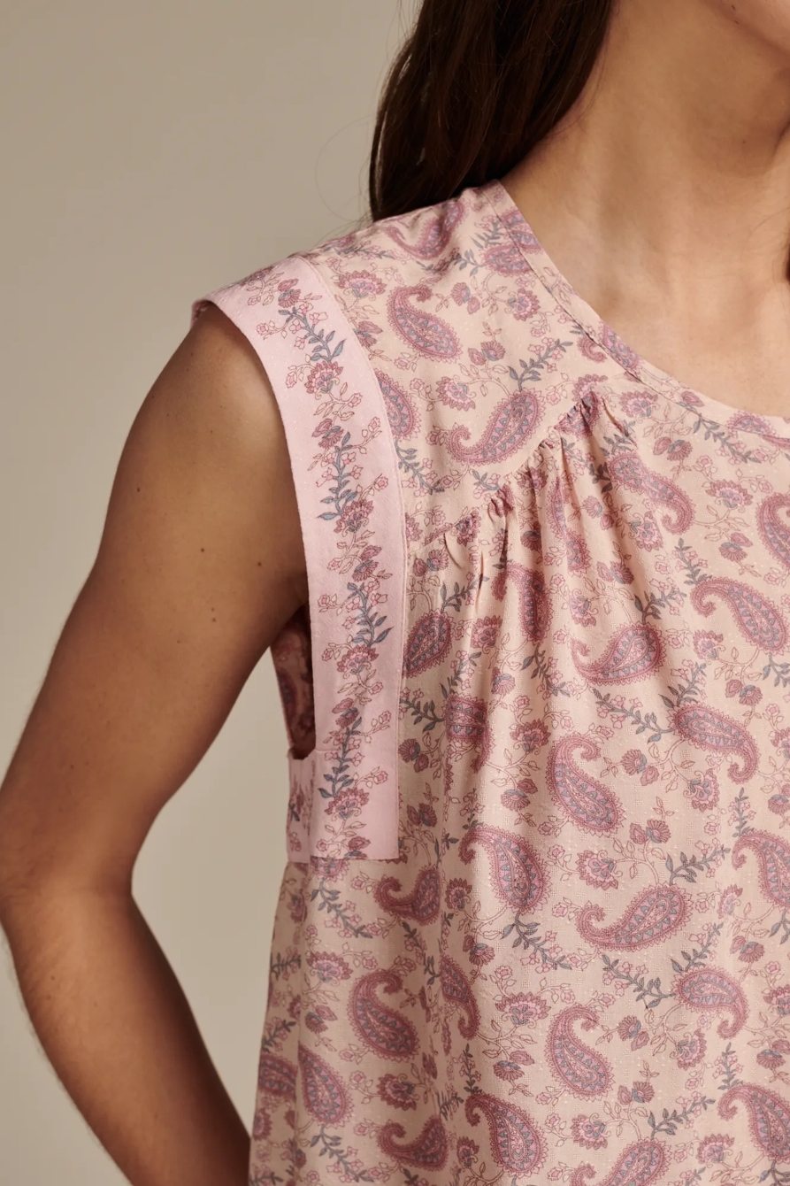 EMBROIDERED HIGH LOW SLEEVELESS BLOUSE, image 4
