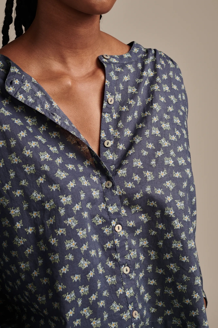 PRINTED SMOCKED DETAIL BLOUSE, image 3