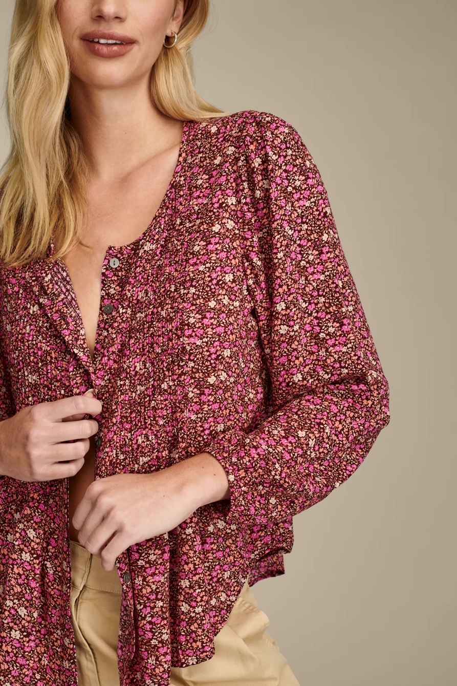 PRINTED BUTTON DOWN PINTUCK TOP, image 4