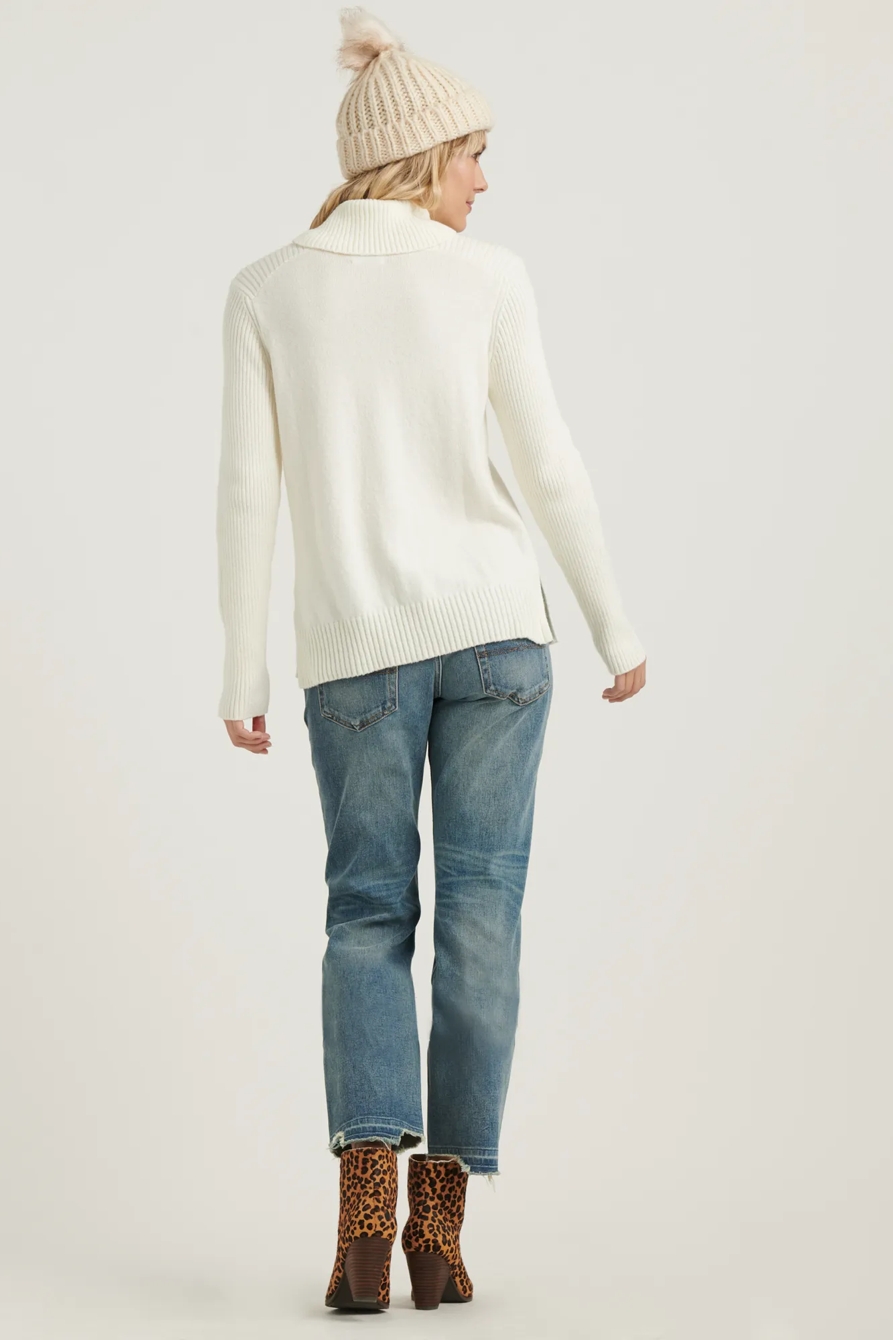 SIDE SLIT TURTLENECK SWEATER, image 4