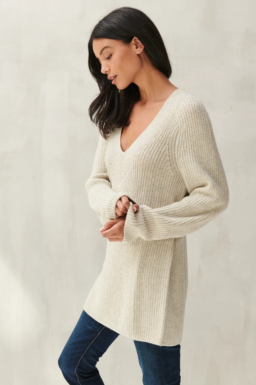 V-NECK PULLOVER, image 3