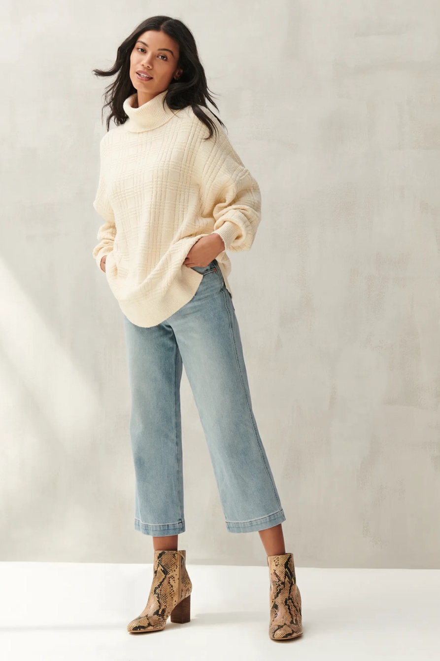 TEXTURED STITCH TURTLENECK, image 2