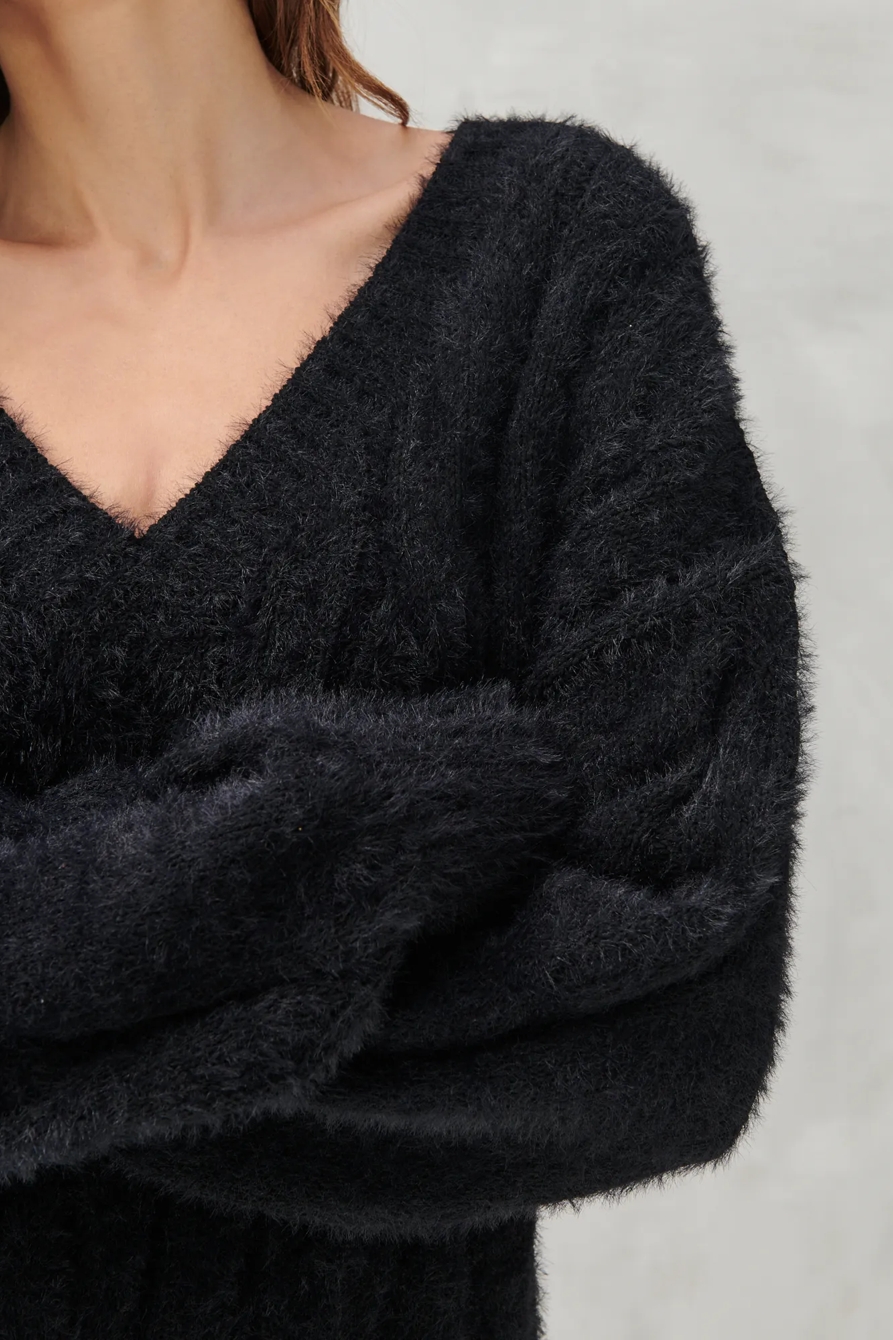 PLUSH V NECK PULLOVER, image 5