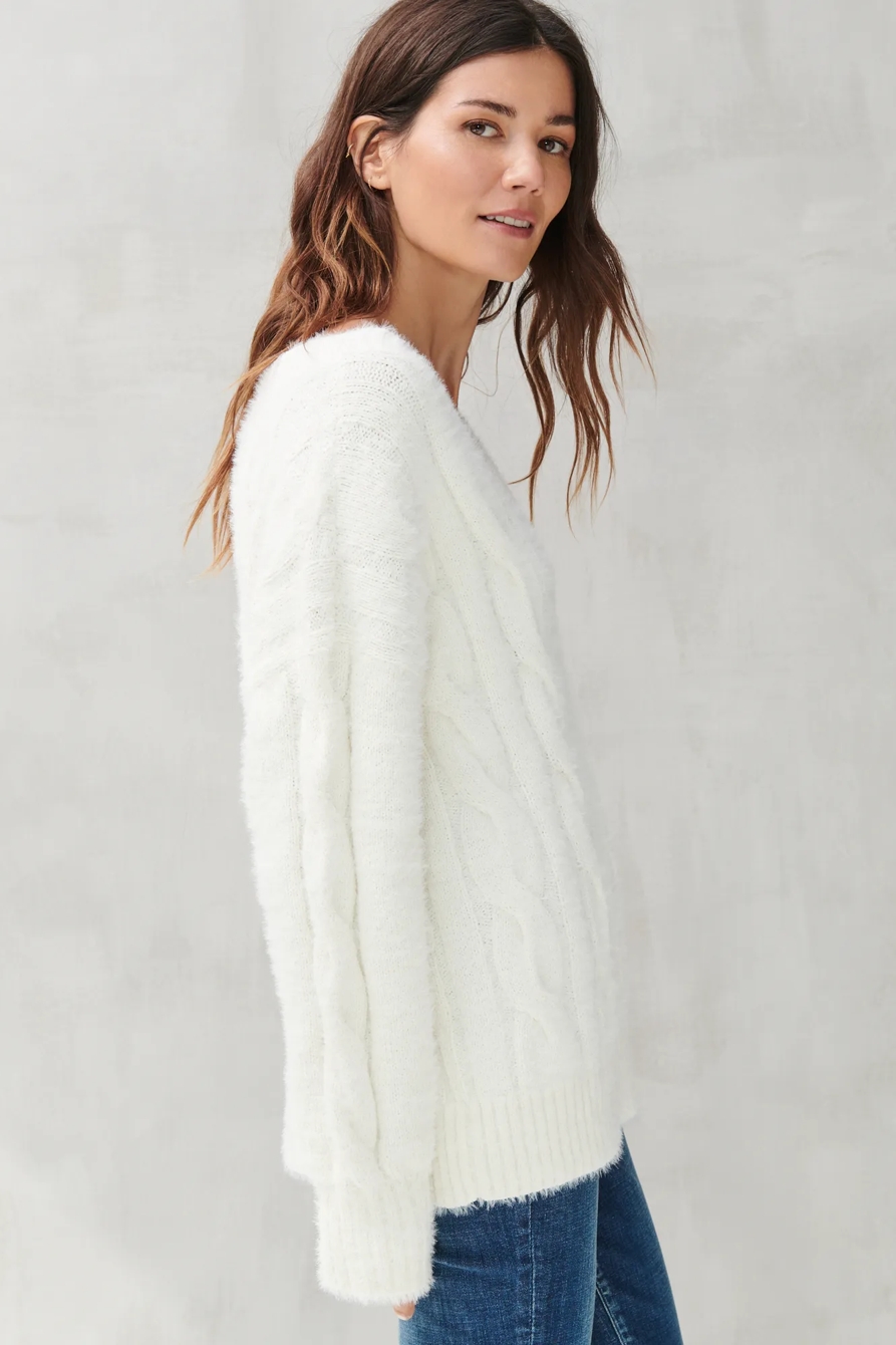 PLUSH V NECK PULLOVER, image 3
