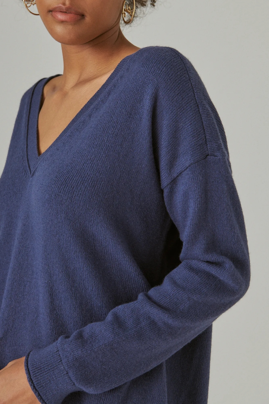 V NECK SWEATER, image 5
