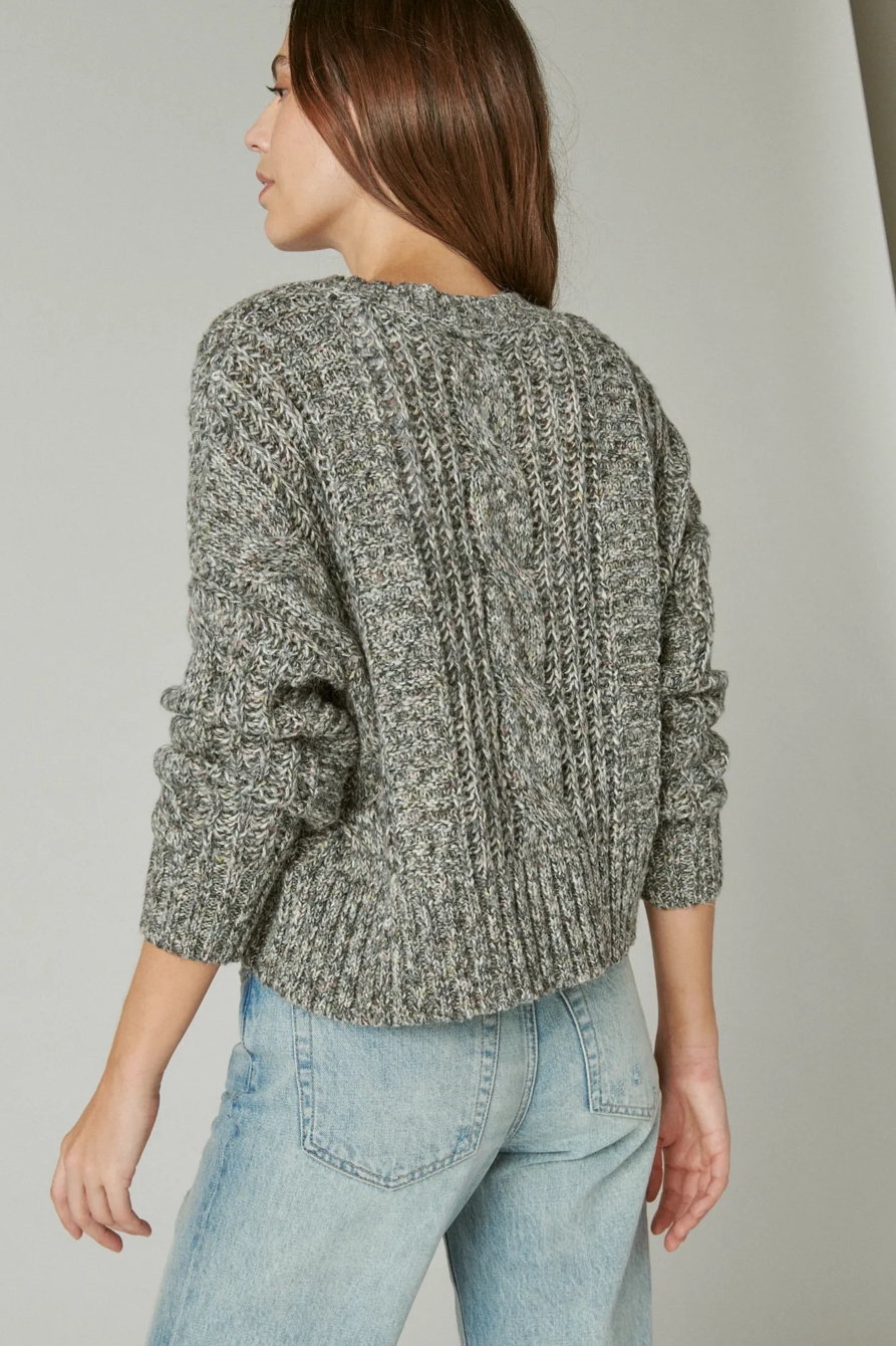 CABLE STITCH V-NECK PULLOVER, image 4