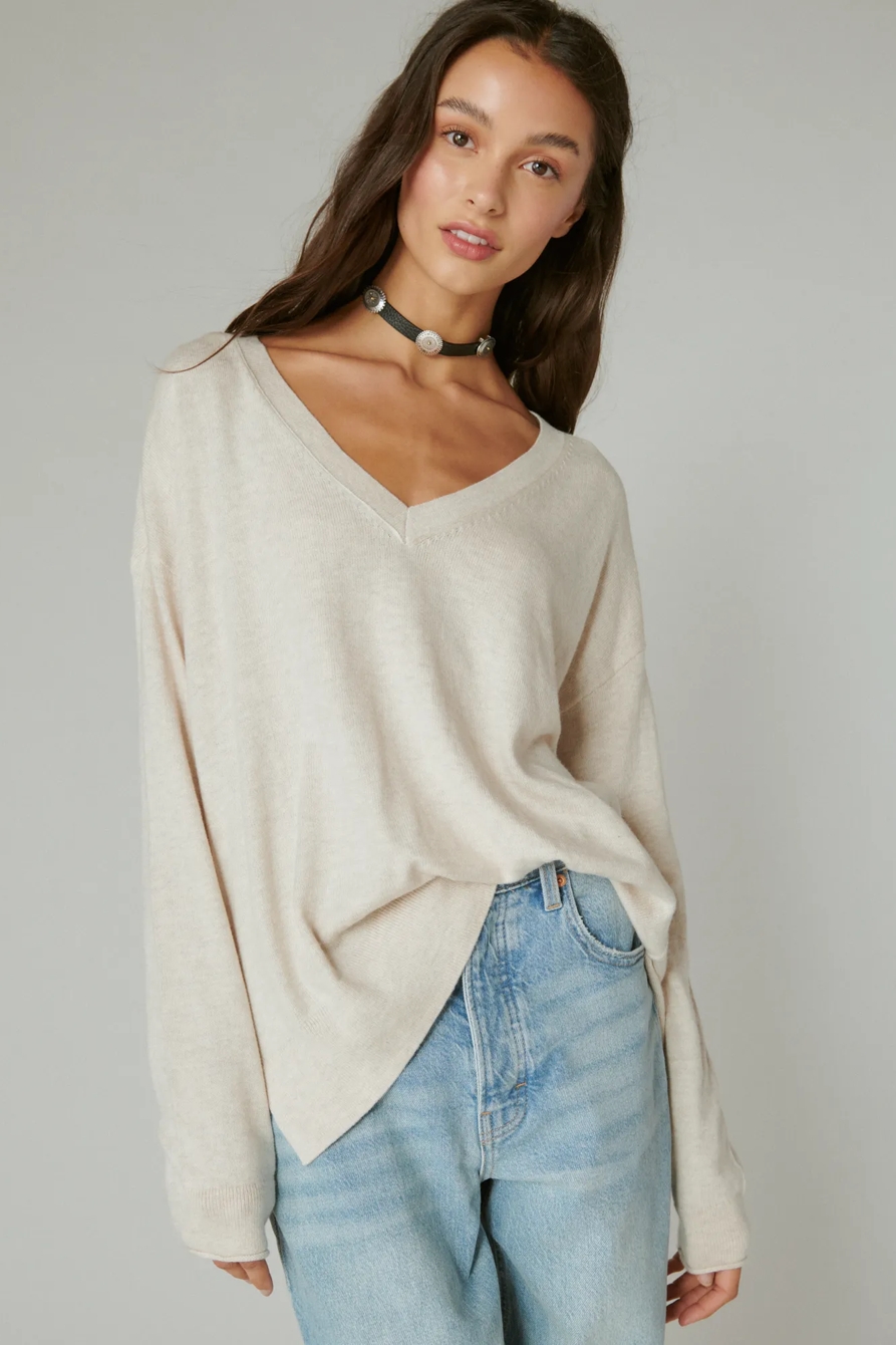 CLOUD SOFT V NECK SWEATER, image 2