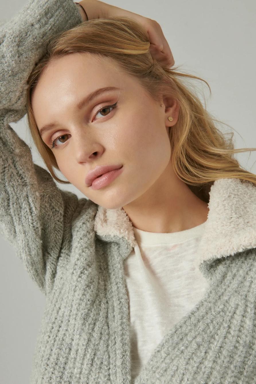 CABLE COLLARED CARDIGAN, image 4
