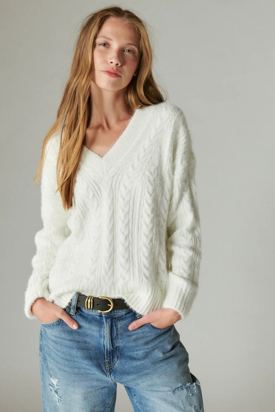 EYELASH SWEATER, image 2