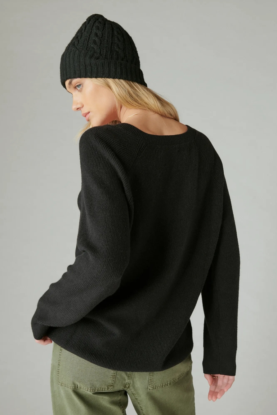 CLOUD SOFT V NECK SWEATER, image 3