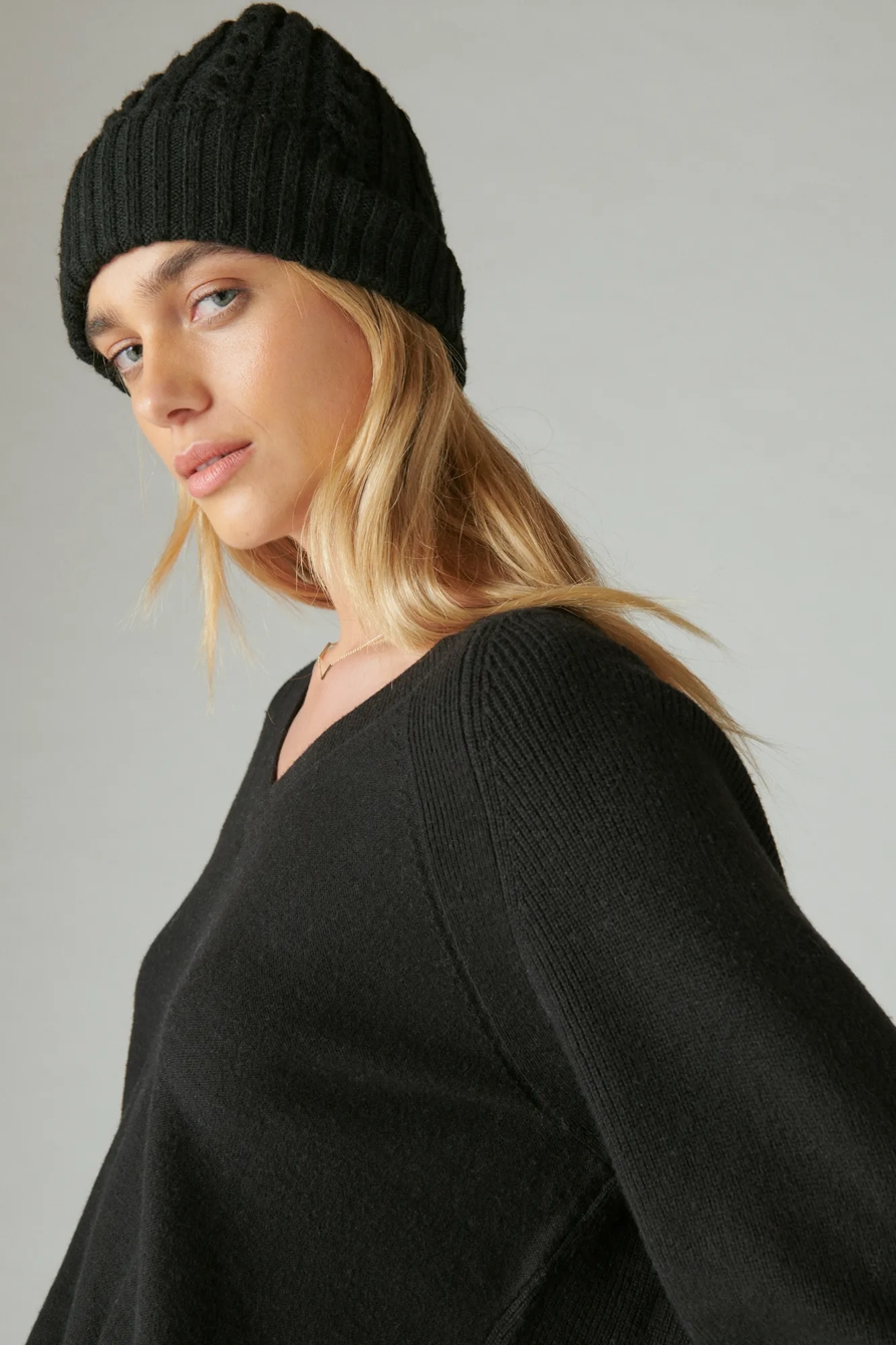 CLOUD SOFT V NECK SWEATER, image 4