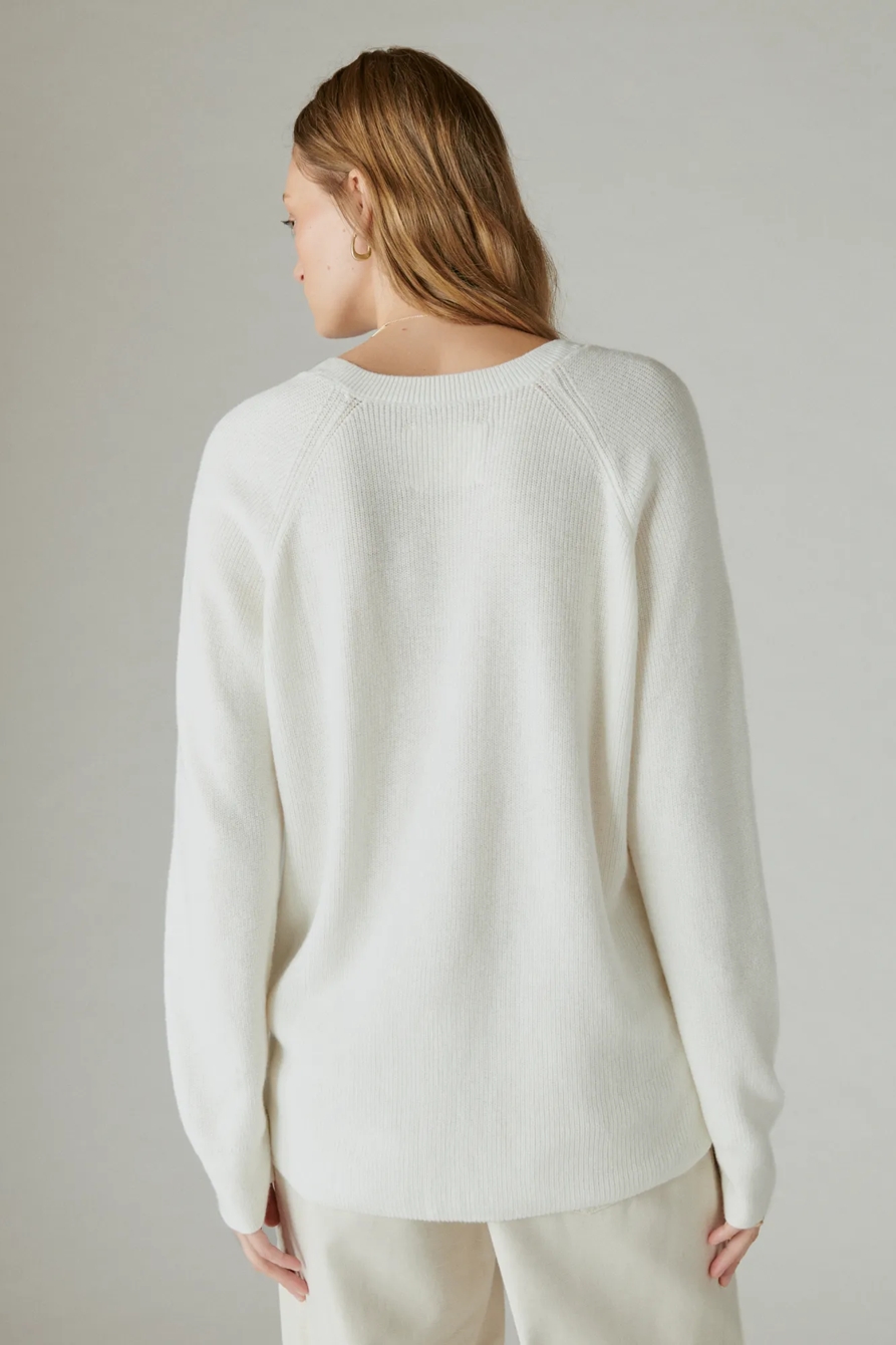 CLOUD SOFT V NECK SWEATER, image 4