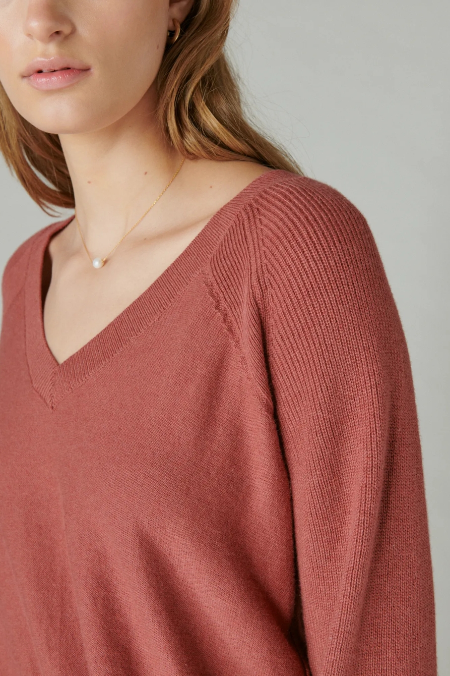 CLOUD SOFT V NECK SWEATER, image 4